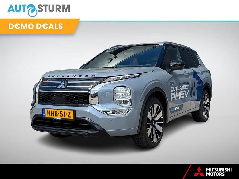 Grijs Gebruikt 2025 Mitsubishi Outlander P-HEV Instyle SUV | € 55.689 - Afbeelding 1/4