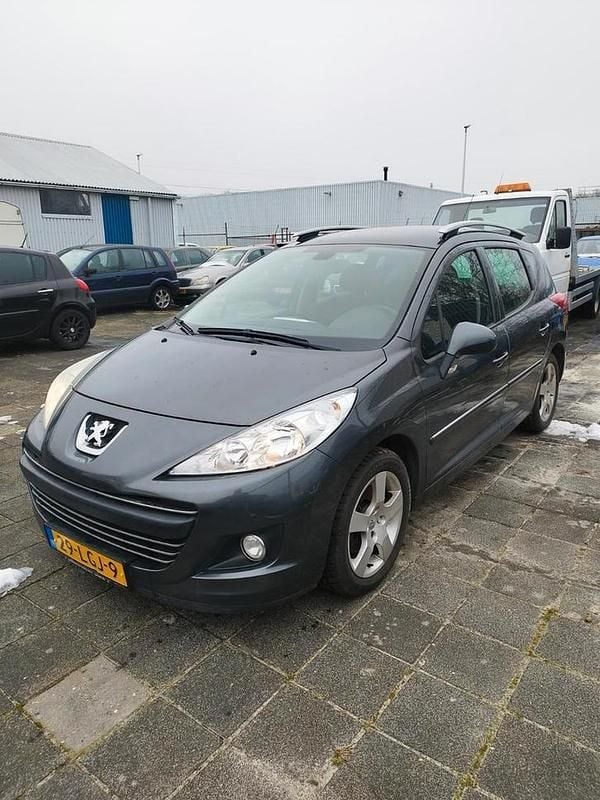 Occasion 2010 Peugeot 207 | € 599 (Super prijs) - Afbeelding 1/4