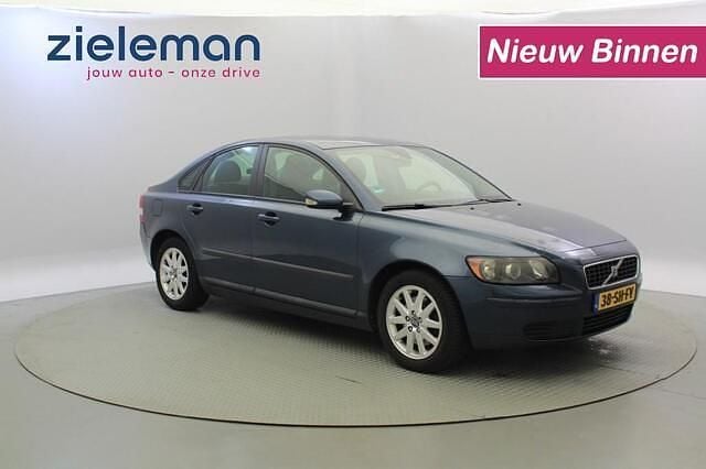 Blauw Gebruikt 2006 Volvo S40 Sedan | € 2.344 (Goede deal) - Afbeelding 1/3