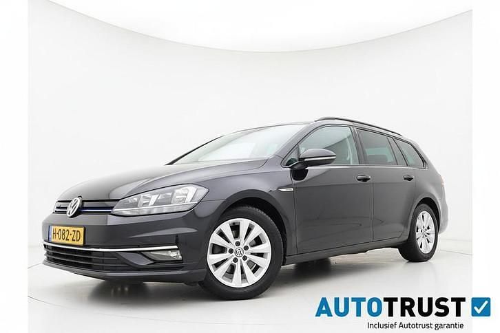 Occasion VW Golf VIII Comfortline 131 PK (96 kW) 2020 Zwart Stationwagen