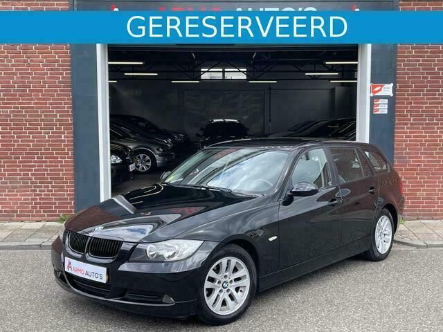 Zwart Gebruikt 2007 BMW 318 Stationwagen | € 4.950 (Eerlijke prijs) - Afbeelding 1/4