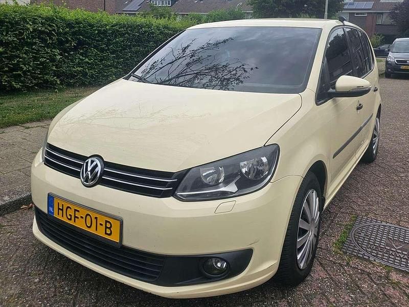 Beige Gebruikt 2014 VW Touran Highline MPV | € 5.300 (Super prijs) - Afbeelding 1/4