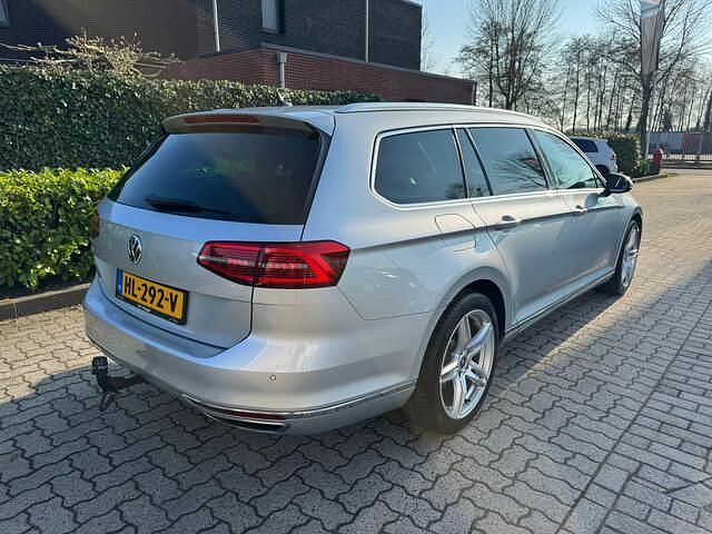 Occasion VW Passat Highline 157 PK (115 kW) 2015 Grijs Stationwagen