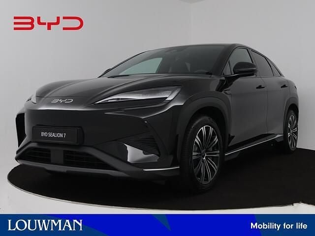 Zwart Nieuw 2025 BYD Seal Comfort Sedan | € 51.790 - Afbeelding 1/4