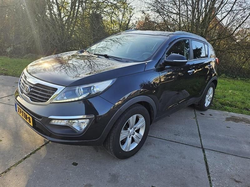 Zwart Occasion 2012 Kia Sportage Plus SUV | € 7.950 (Super prijs) - Afbeelding 1/4