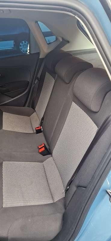 Blauw Gebruikt 2010 VW Polo Comfortline Hatchback | € 1.900 (Goede deal) - Afbeelding 1/4
