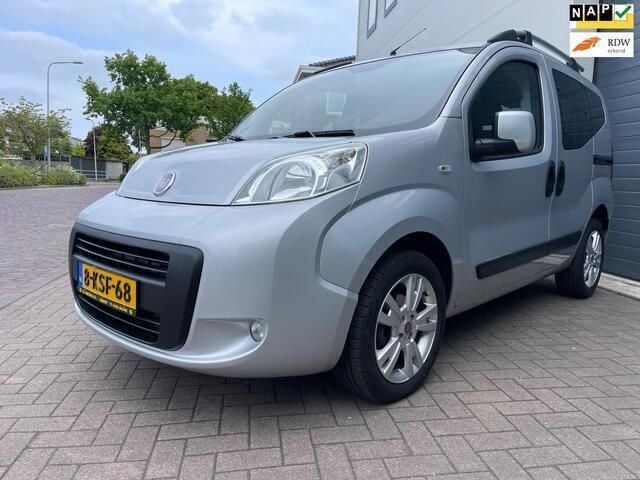 Grijs Gebruikt 2013 Fiat Qubo Dynamic MPV | € 5.650 (Eerlijke prijs) - Afbeelding 1/4