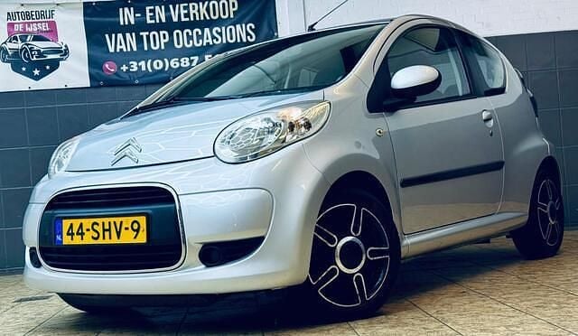 Grijs Gebruikt 2011 Citroën C1 SELECTION Hatchback | € 1.999 (Eerlijke prijs) - Afbeelding 1/4