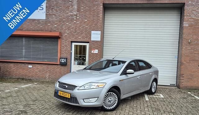 Grijs Gebruikt 2008 Ford Mondeo Titanium Hatchback | € 4.899 (Eerlijke prijs) - Afbeelding 1/4