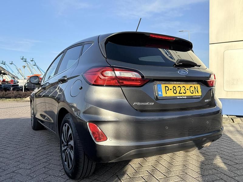 Occasion Ford Fiesta Titanium 125 PK (91 kW) 2022 Grijs Hatchback