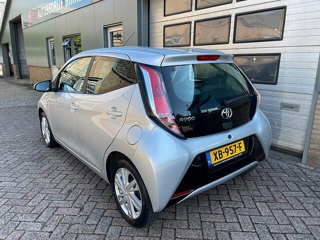 Occasion Toyota Aygo X-cite 69 PK (50 kW) 2018 Grijs Hatchback