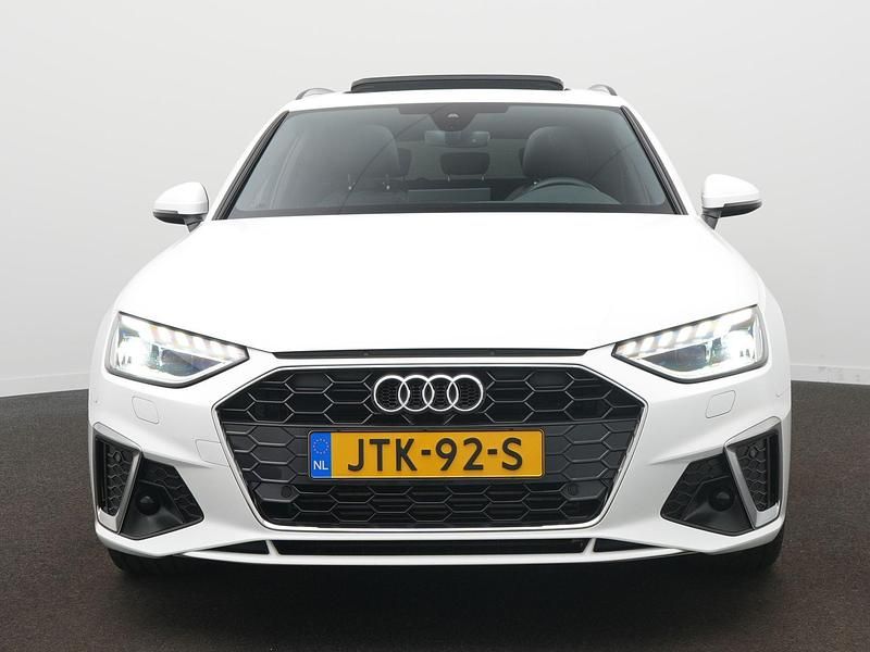 Occasion Audi A4 Competition 204 PK (150 kW) 2022 Wit Stationwagen