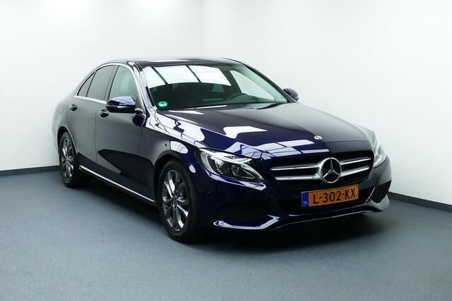 Blauw Gebruikt 2018 Mercedes C200 Premium Plus Sedan | € 24.949 (Iets duurder) - Afbeelding 1/4