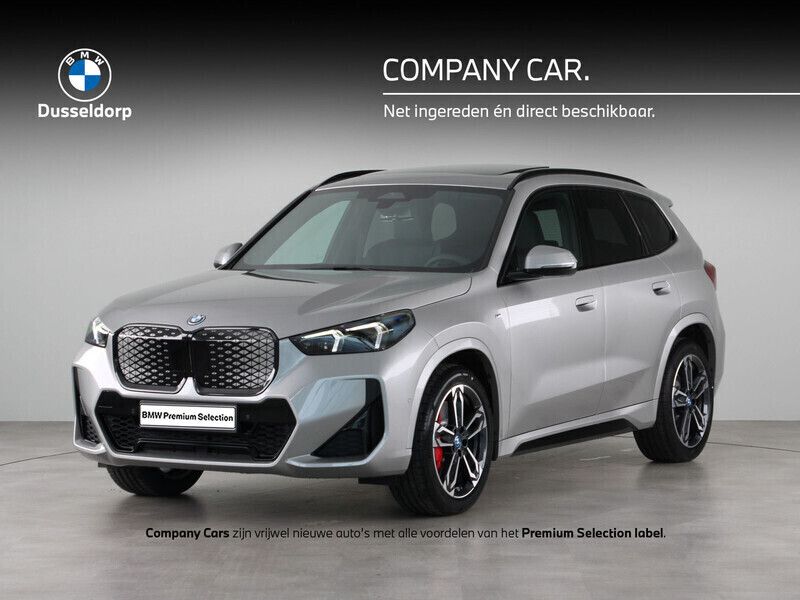 Zilver Gebruikt 2025 BMW iX1 Comfort Edition SUV | € 54.950 (Duur) - Afbeelding 1/4