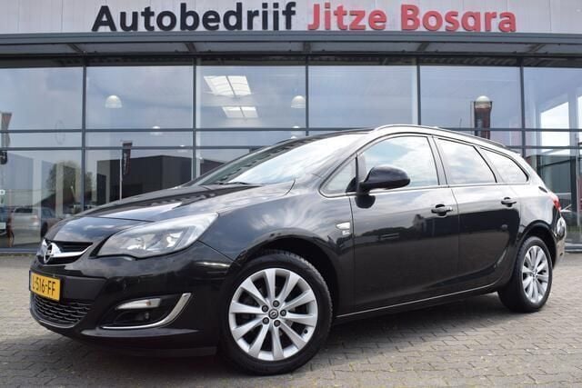 Zwart, metallic lak Gebruikt 2013 Opel Astra Sport Stationwagen | € 5.950 (Eerlijke prijs) - Afbeelding 1/4