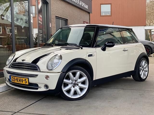 Wit Gebruikt 2004 Mini Cooper Chili Hatchback | € 2.950 (Goede deal) - Afbeelding 1/4