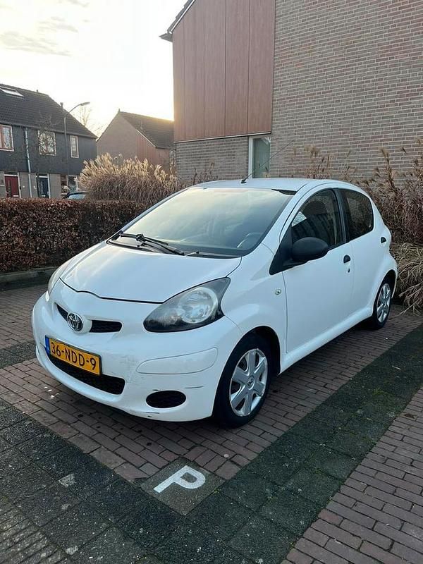 Occasion Toyota Aygo 68 PK (50 kW) 2010 Hatchback