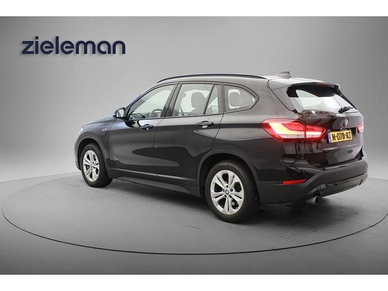 Occasion BMW X1 Comfort Edition 125 PK (91 kW) 2021 Zwart (metallic) SUV