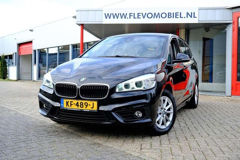 Zwart Gebruikt 2016 BMW 216 Gran Tourer Executive MPV | € 6.750 - Afbeelding 1/4