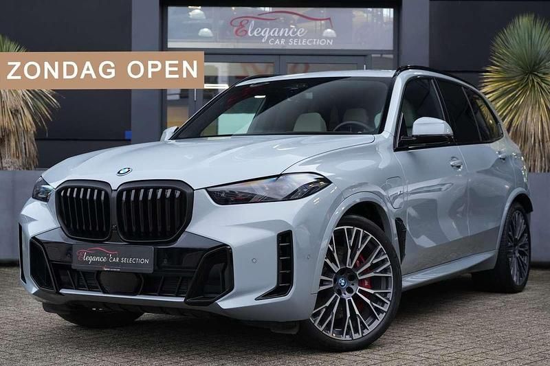Grijs Occasion 2025 BMW X5 M Sport SUV | € 96.950 (Super prijs) - Afbeelding 1/4
