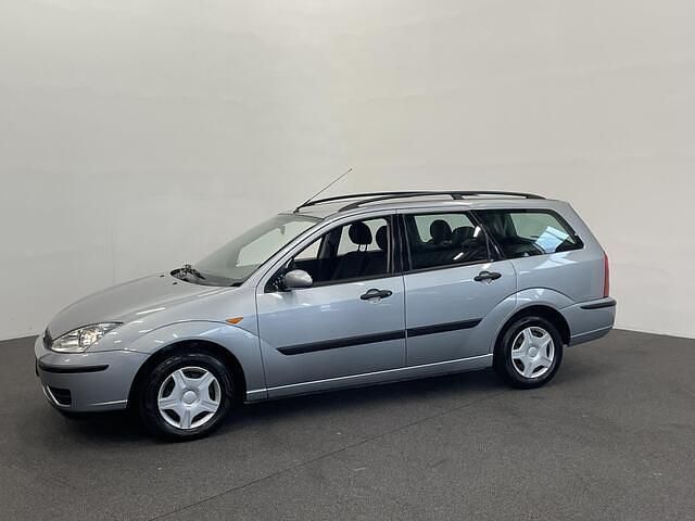 Occasion Ford Focus 101 PK (74 kW) 2004 Grijs Stationwagen