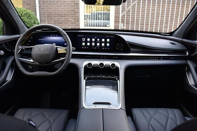 Nieuw Omoda 9 536 PK (394 kW) 2025 Grijs SUV