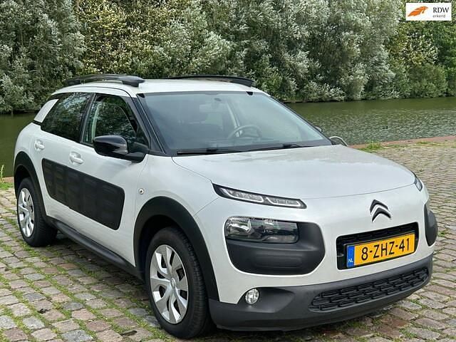 Wit Gebruikt 2015 Citroën C4 Cactus Feel Hatchback | € 6.499 (Eerlijke prijs) - Afbeelding 1/4