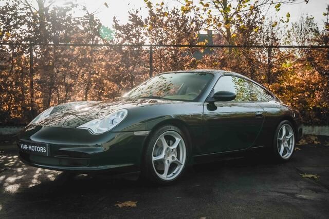 Groen Gebruikt 2003 Porsche 911 Carrera 4 Coupé | € 45.500 (Eerlijke prijs) - Afbeelding 1/4