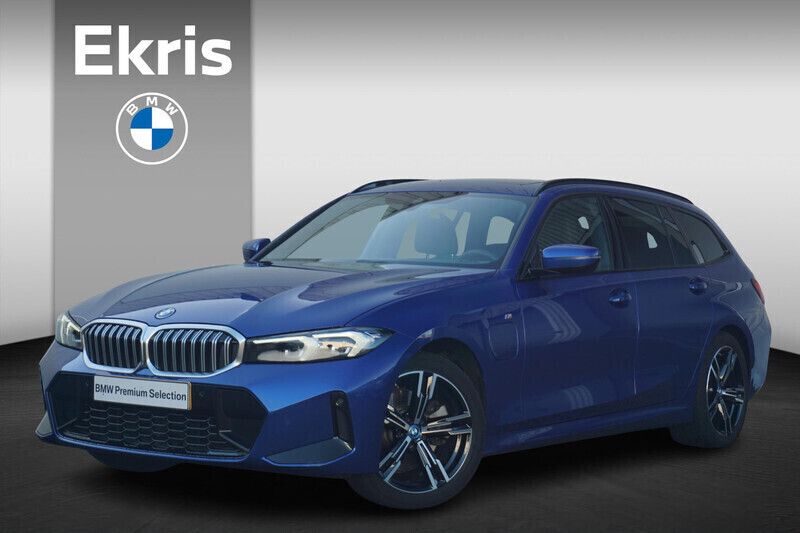 Blauw Gebruikt 2024 BMW 320e M Sport Stationwagen | € 42.950 (Goede deal) - Afbeelding 1/4