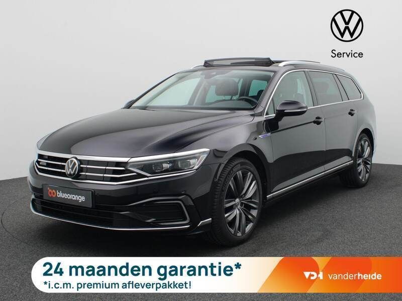 Zwart, metallic lak Gebruikt 2021 VW Passat Business Stationwagen | € 31.900 (Duur) - Afbeelding 1/3