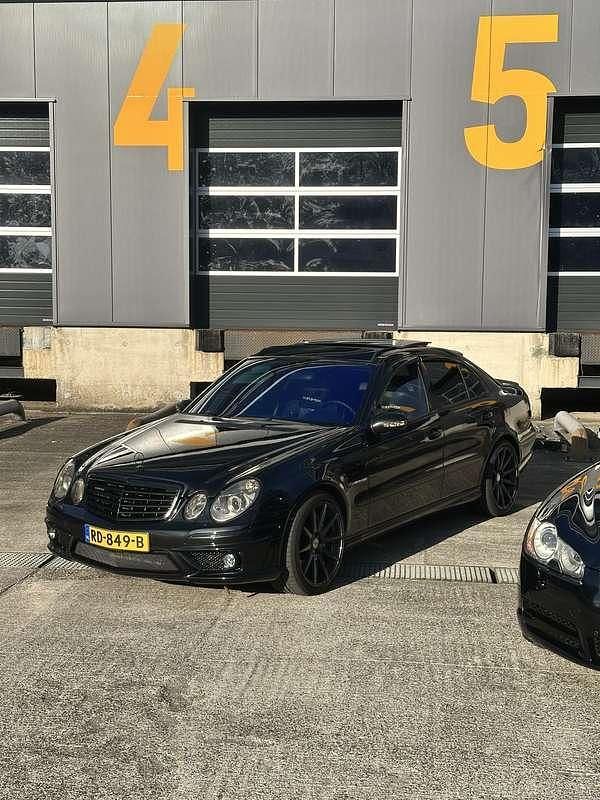 Gebruikt 2002 Mercedes E55 AMG AMG Sedan | € 16.000 - Afbeelding 1/4