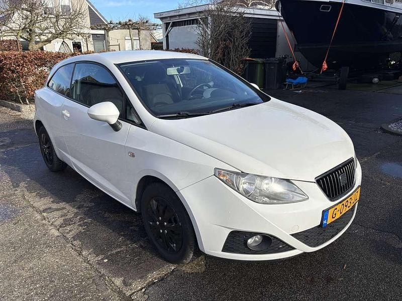 Wit Occasion 2009 Seat Ibiza MPV | € 1.950 (Super prijs) - Afbeelding 1/4