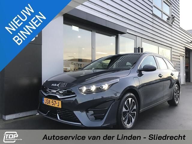 Grijs Occasion 2022 Kia Ceed Sportswagon Stationwagen | € 23.750 (Iets duurder) - Afbeelding 1/4