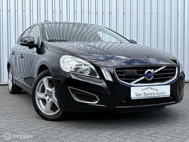 Zwart Gebruikt 2011 Volvo V60 Summum Stationwagen | € 12.995 (Iets duurder) - Afbeelding 1/4