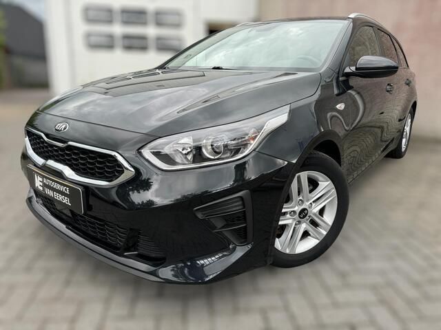 Zwart Gebruikt 2021 Kia Ceed Sportswagon Stationwagen | € 16.950 (Iets duurder) - Afbeelding 1/4
