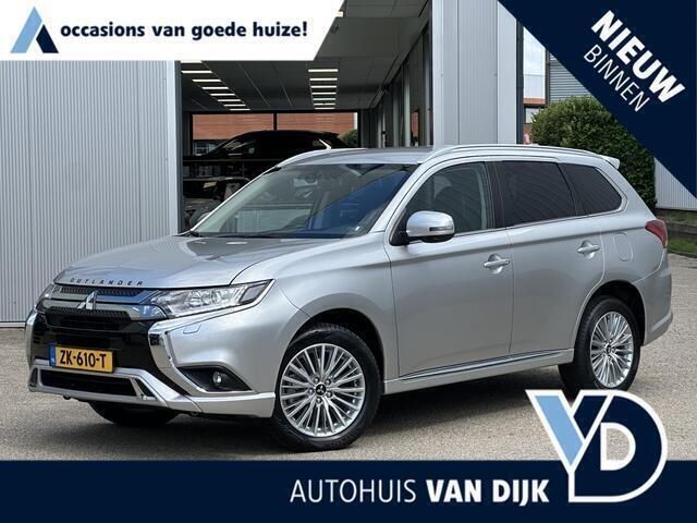 Grijs Gebruikt 2019 Mitsubishi Outlander SUV | € 20.950 (Eerlijke prijs) - Afbeelding 1/4