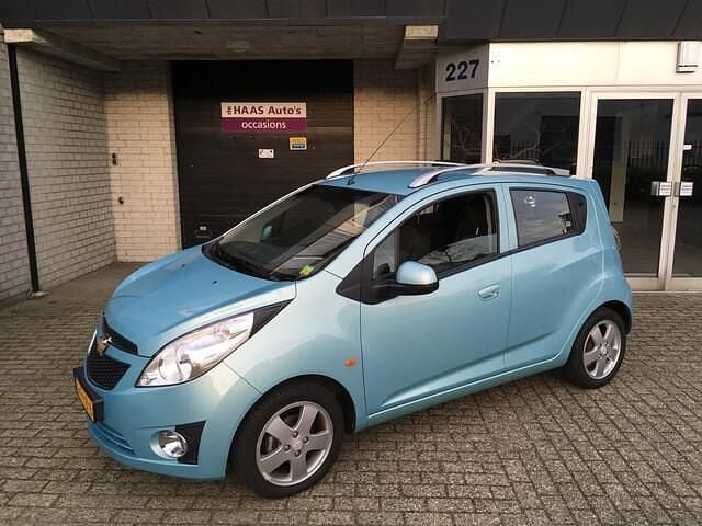 Blauw Occasion 2011 Chevrolet Spark LT Hatchback | € 2.499 (Eerlijke prijs) - Afbeelding 1/4