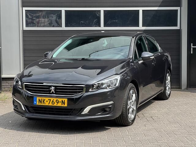 Grijs Gebruikt 2017 Peugeot 508 Sedan | € 12.950 (Eerlijke prijs) - Afbeelding 1/4