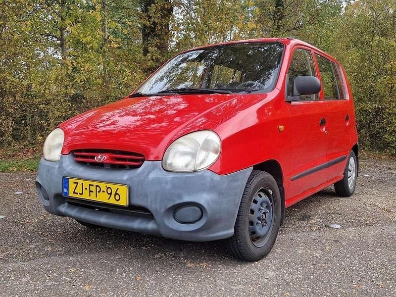 Rood Gebruikt 1999 Hyundai Atos Hatchback | € 925 (Eerlijke prijs) - Afbeelding 1/4