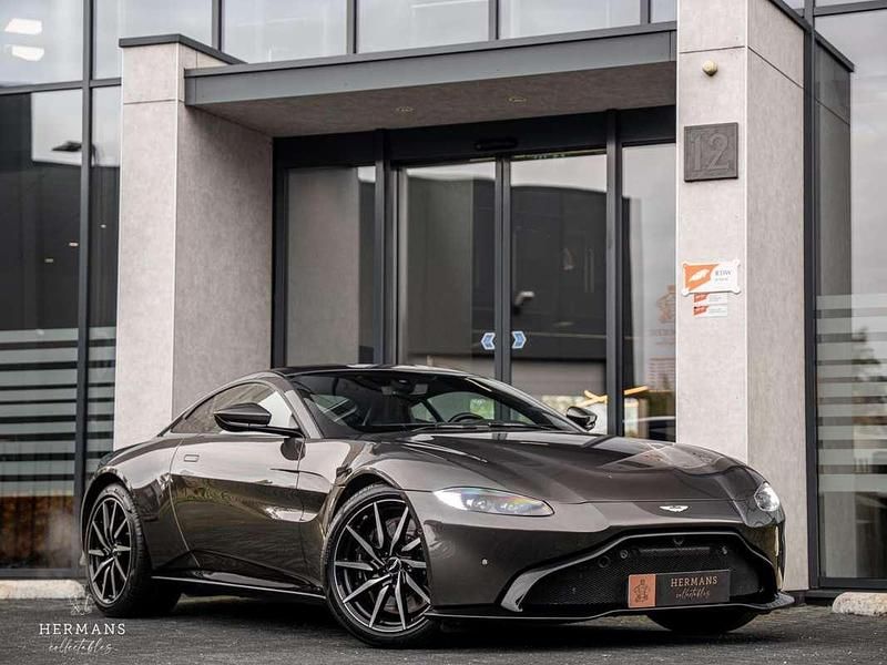 Grijs Gebruikt 2021 Aston Martin V8 Vantage Coupé | € 137.950 - Afbeelding 1/4
