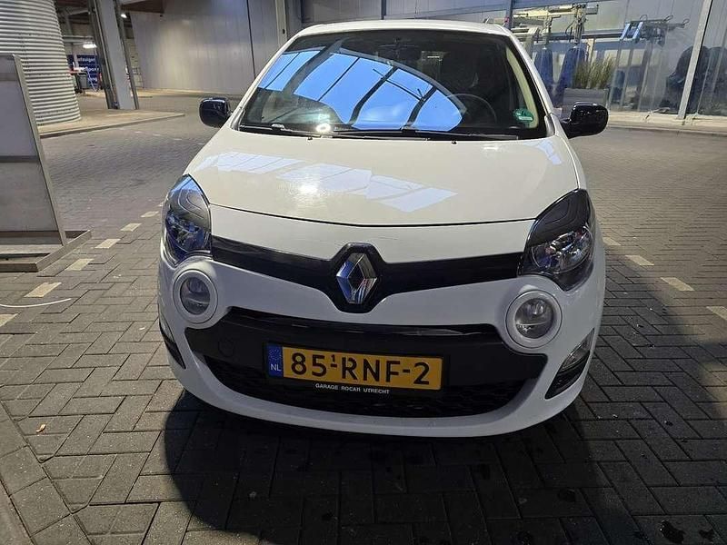 Wit Occasion 2011 Renault Twingo Collection Hatchback | € 2.650 (Eerlijke prijs) - Afbeelding 1/4