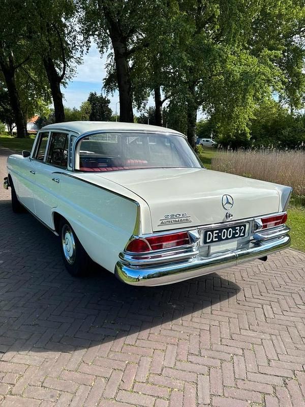 Occasion Mercedes 220 110 PK (80 kW) 1965