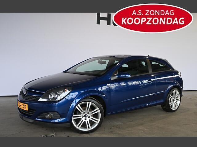 Blauw Occasion 2006 Opel Astra GTC Sport Hatchback | € 2.440 (Eerlijke prijs) - Afbeelding 1/4