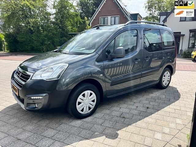 Grijs Gebruikt 2016 Peugeot Partner Tepee MPV | € 10.499 (Eerlijke prijs) - Afbeelding 1/4