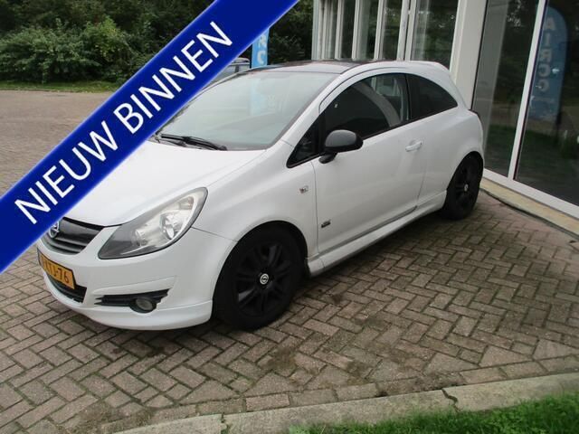 Wit Gebruikt 2010 Opel Corsa Selection Hatchback | € 610 (Super prijs) - Afbeelding 1/4