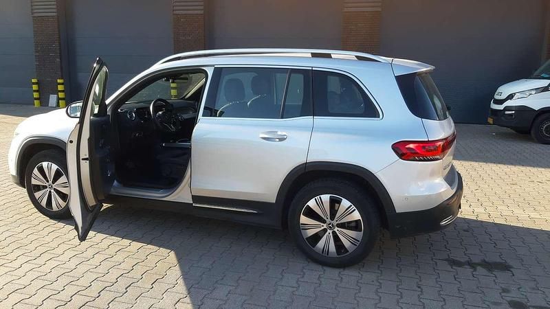 Gebruikt 2023 Mercedes EQB350 Progressive SUV | € 33.500 - Afbeelding 1/4