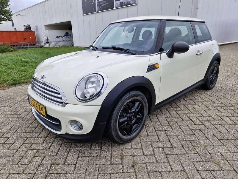 Wit Gebruikt 2012 Mini ONE Salt Hatchback | € 4.995 (Eerlijke prijs) - Afbeelding 1/4