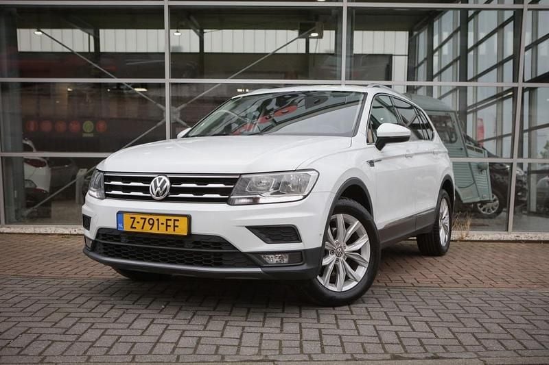 Wit Gebruikt 2018 VW Tiguan Allspace Highline SUV | € 24.999 (Eerlijke prijs) - Afbeelding 1/4