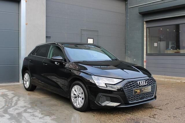 Zwart Gebruikt 2021 Audi A3 Hatchback | € 21.500 (Super prijs) - Afbeelding 1/4