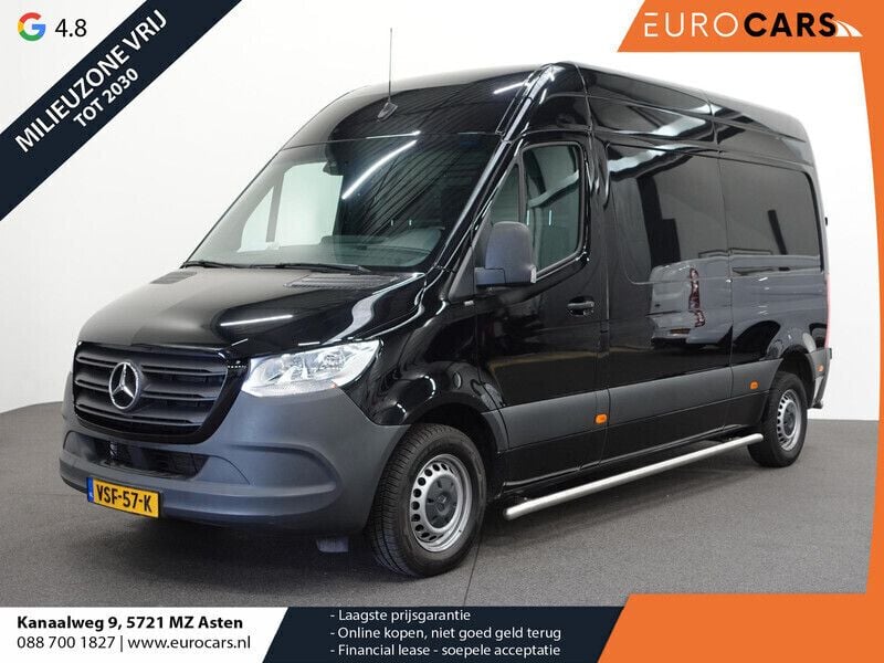 Zwart Gebruikt 2023 Mercedes Sprinter Van | € 36.400 (Goede deal) - Afbeelding 1/4